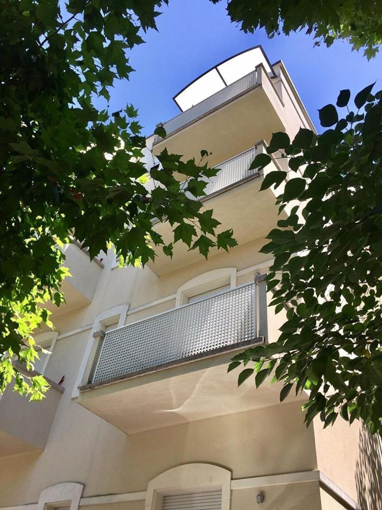 Caterina Apartamento Cattolica